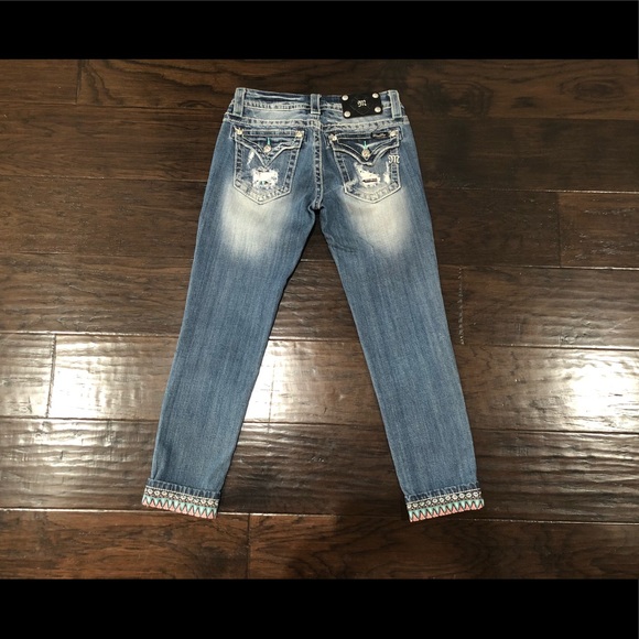 Miss Me Distressed Cropped Denim - Picture 3 of 8